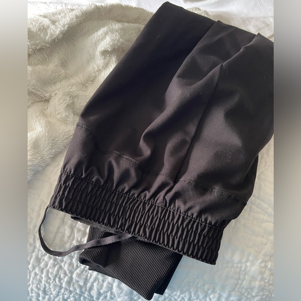 Gray’s Anatomy jogger pants